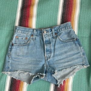 501 Levi shorts in perfect condition!